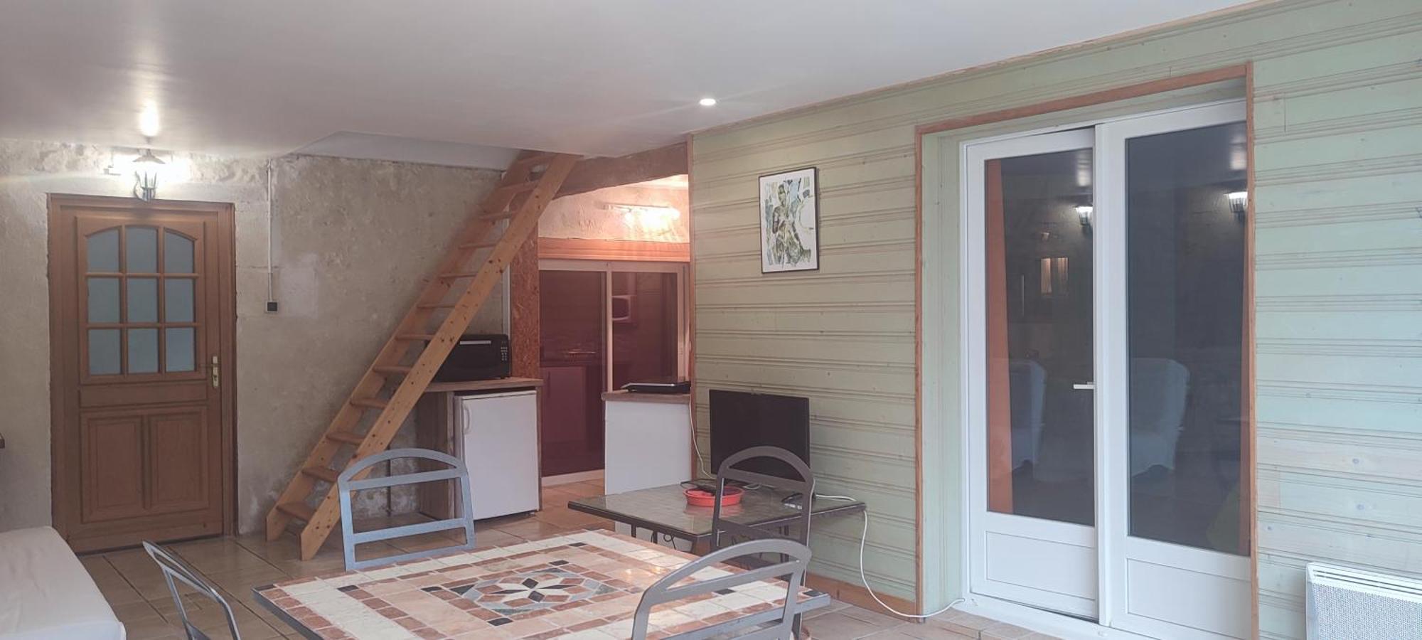 Gite Cosy, Sur Jardin, Terrasse Privee, Parking Au Calme En Rdc Gemozac Экстерьер фото