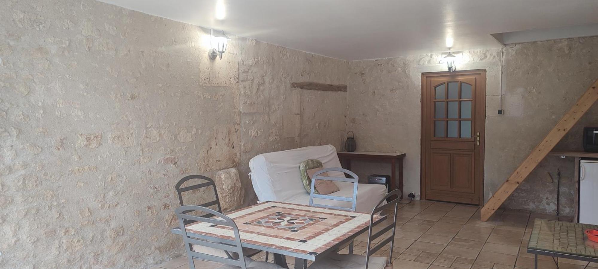 Gite Cosy, Sur Jardin, Terrasse Privee, Parking Au Calme En Rdc Gemozac Экстерьер фото