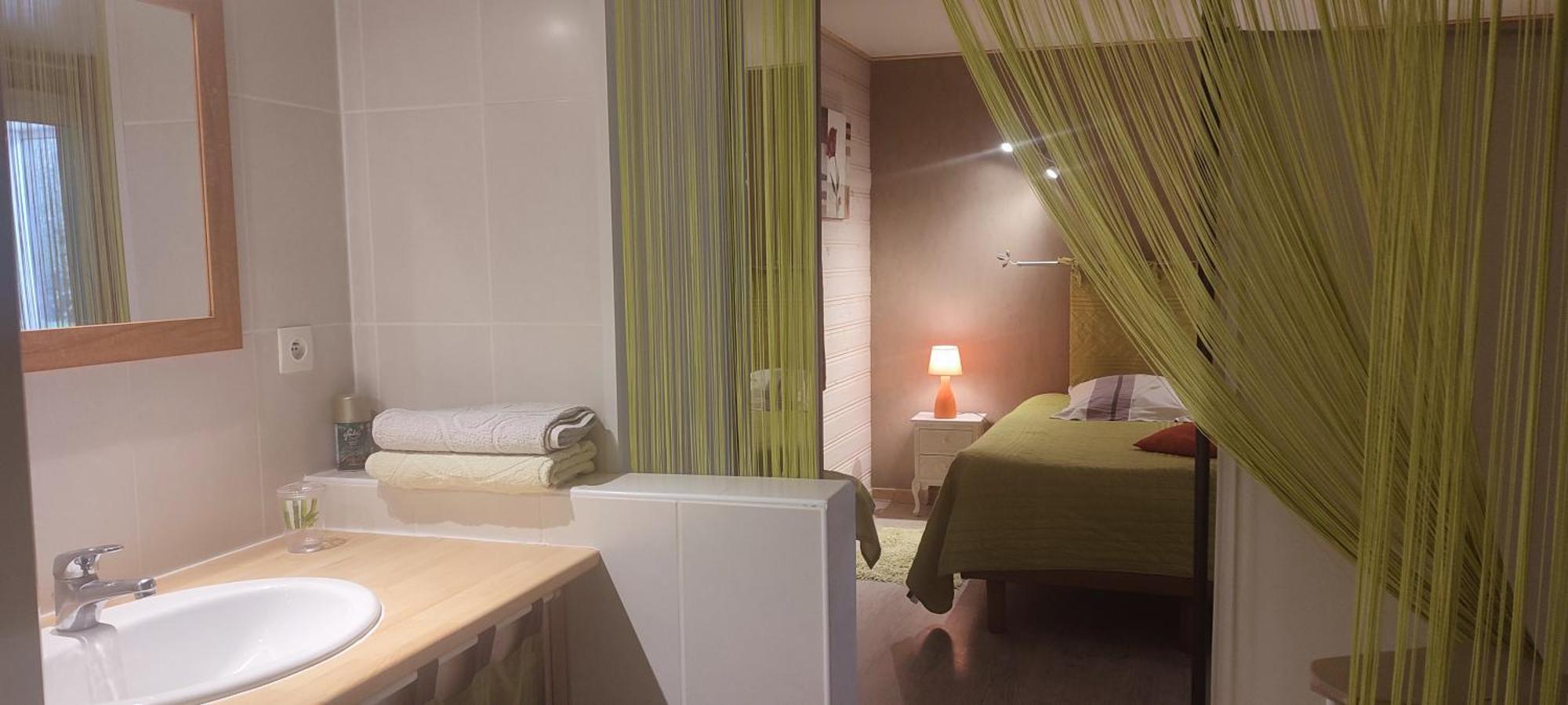 Gite Cosy, Sur Jardin, Terrasse Privee, Parking Au Calme En Rdc Gemozac Экстерьер фото