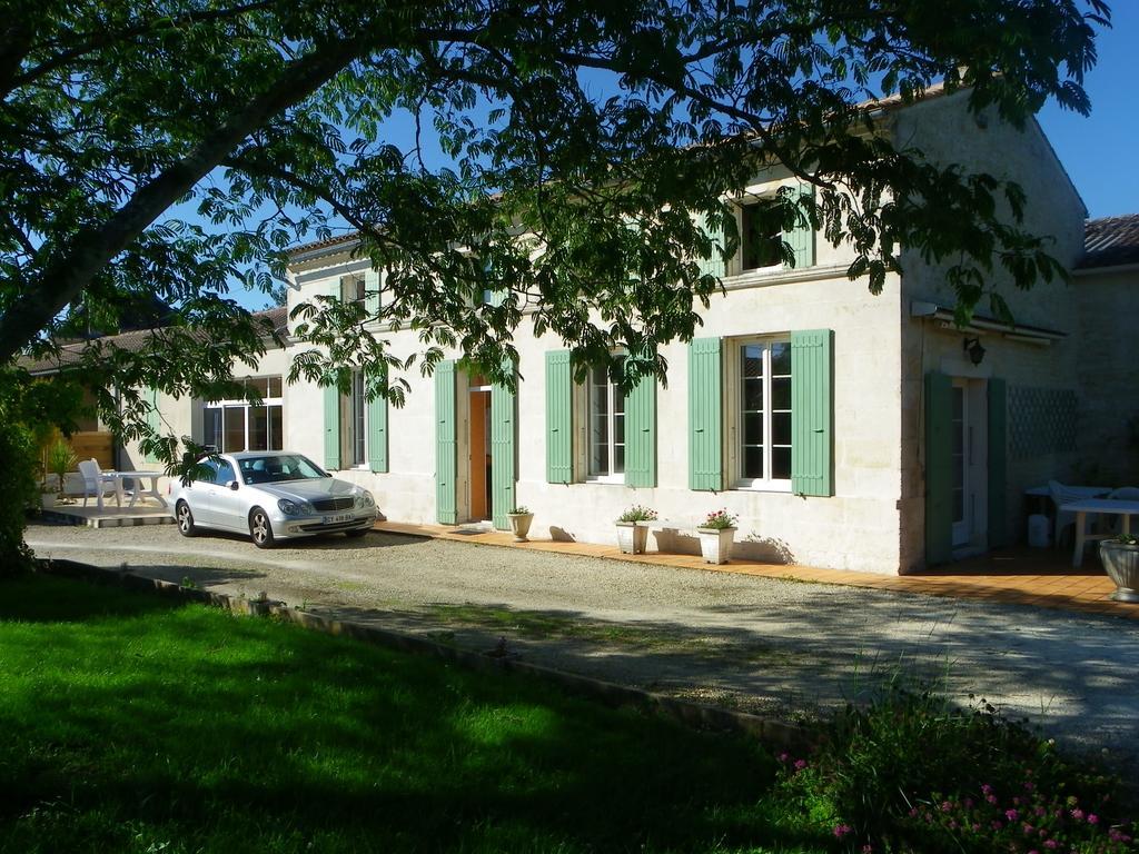 Gite Cosy, Sur Jardin, Terrasse Privee, Parking Au Calme En Rdc Gemozac Экстерьер фото