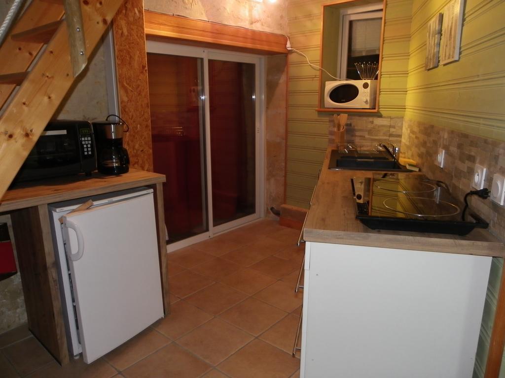 Gite Cosy, Sur Jardin, Terrasse Privee, Parking Au Calme En Rdc Gemozac Экстерьер фото